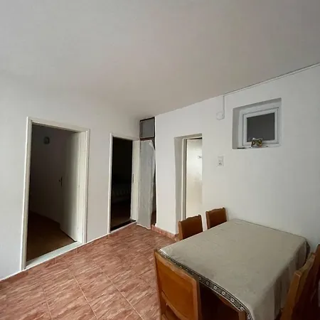 Amela Apartman